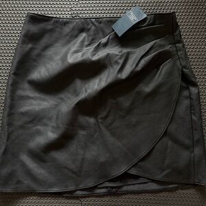 Abercrombie & Fitch Black Faux Leather Wrap Mini Skirt NWT Asymmetrical Zip